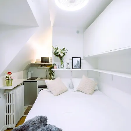 Apartment Tour Eiffel - Invalides - Paris